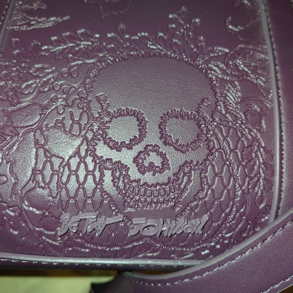 Betsey Johnson Xomattie tote bag Purple Plum Color - Picture 7 of 10